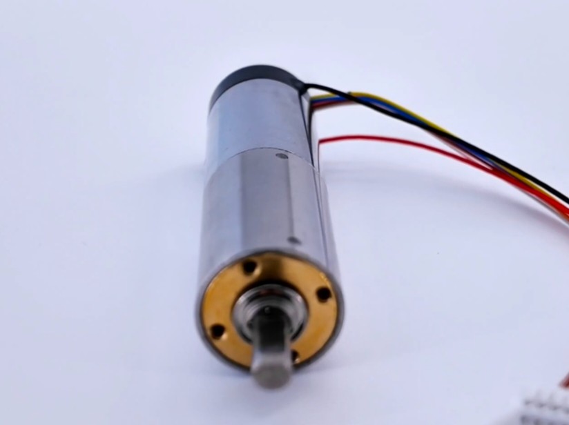 小體積大動(dòng)力，精密驅(qū)動(dòng)新選擇｜五顆星馬達(dá)16mm空心杯碳刷行星減速電機(jī)